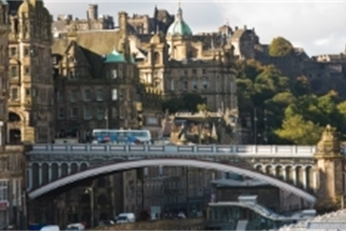 UK civil service 'hubs' for Edinburgh and Cardiff