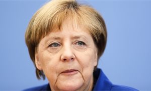 Angela Merkel gives Boris Johnson 30 days to find alternative to Brexit backstop