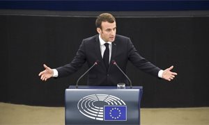 Emmanuel Macron: UK trade deal with US would cause ‘historic vassalisation’ of Britain and would not offset no-deal Brexit