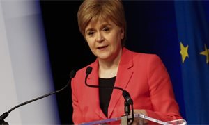 Brexit will cost Scotland £11.2bn a year, Nicola Sturgeon warns