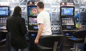 Calls for Scottish councils to back betting changes