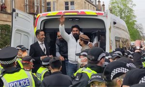 Detained men released from immigration van after mass protest in Glasgow