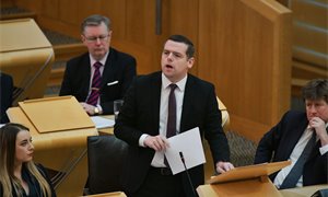 Glasgow low emission zone will harm economy, Douglas Ross warns