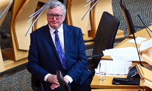 Rebel MSP Fergus Ewing urges First Minister to 'recycle Green ministers' over heat-pumps plan