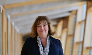 Plans to implement smart ticketing ‘crucial’ for greener Scotland, transport minister says