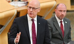 First Minister apologises for deaths caused by long A&E waits