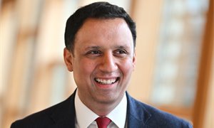 Anas Sarwar visits site of ‘incredible’ £750m supercomputer near Edinburgh