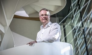 Professor Mark Parsons: Supercomputers, AI and the dangers of a digital dark age 