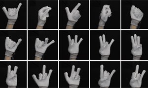 High-tech gloves help robots get touchy-feely