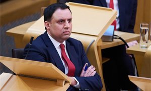 Anas Sarwar backs child social media ban
