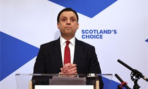 Sarwar looks isolated after rounding on Starmer to save Scottish Labour’s election campaign