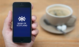 Almost half a million affected by Lloyds banking app glitch