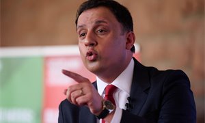 Anas Sarwar calls Malcolm Offord ‘a liar’ over claims of a deal to work against the SNP