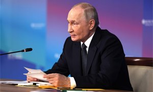 Russia moving cyber threats ‘beyond the battlefield’