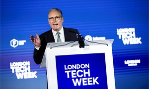 Starmer gives big tech three months to block children from accessing nude images