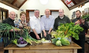 Council leaders call for collaboration with Scottish Government on food poverty