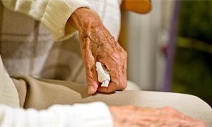 ‘Intolerable’ shortage of nurses in care homes, reports Scottish Care