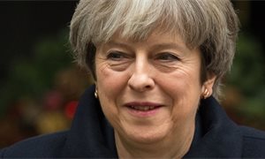 Theresa May expels 23 Russian diplomats from UK