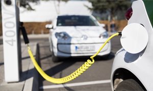 £16.7m Scottish Government funding for electric vehicle charging points and green buses